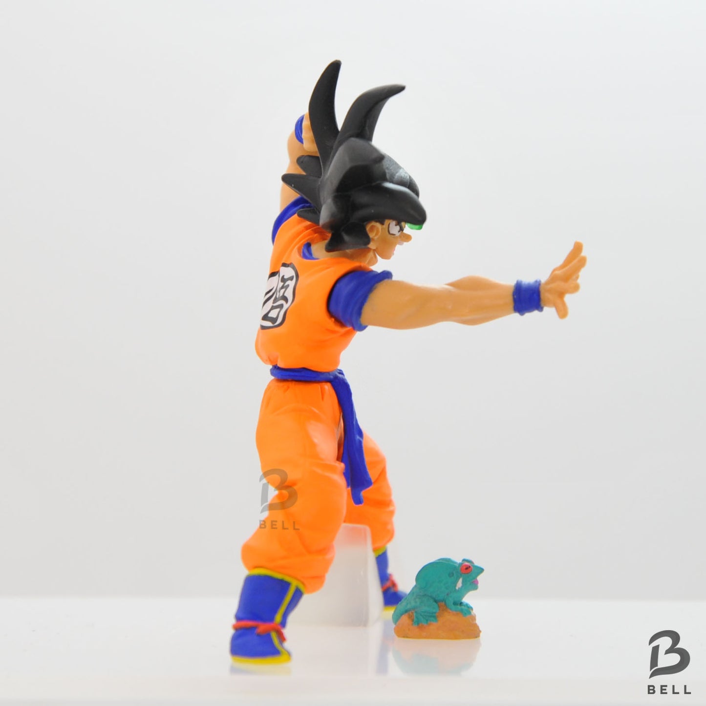 Dragon Ball Z Son Goku & Frog Figure Gacha Gashapon Japan Toy Bandai New HG 15