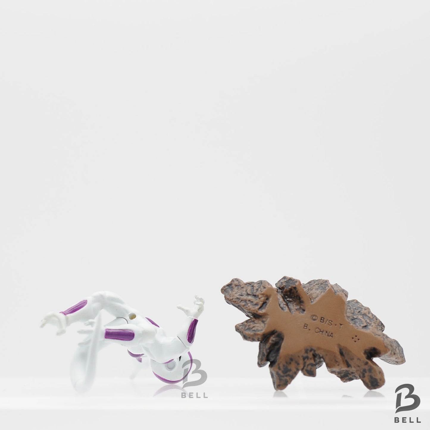 Dragon Ball Z Frieza Anime figure Japan Gashaopn (with a capsule and sticker)