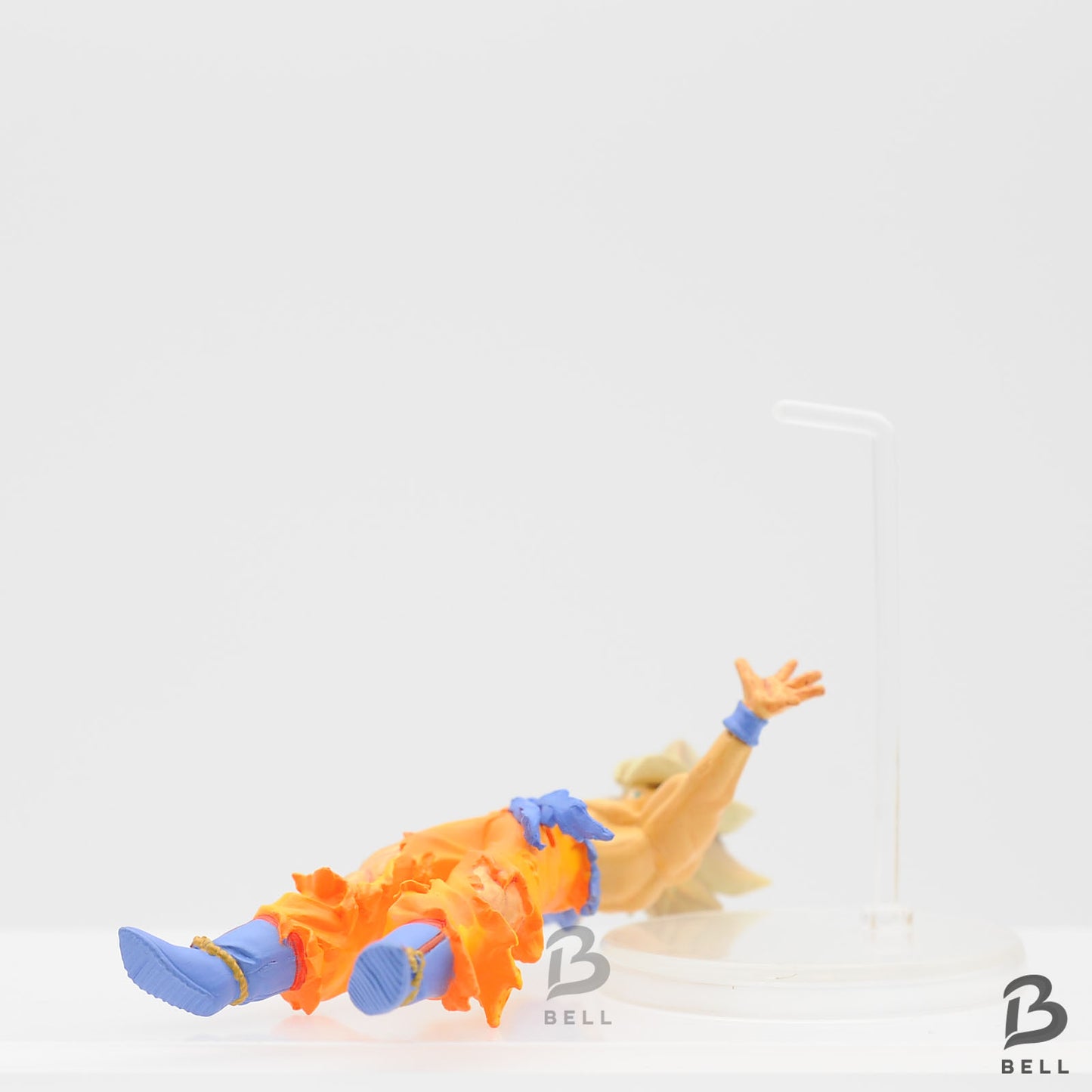 Dragon Ball Z Son Goku Anime figure Japan Gashaopn with a capsule and sticker