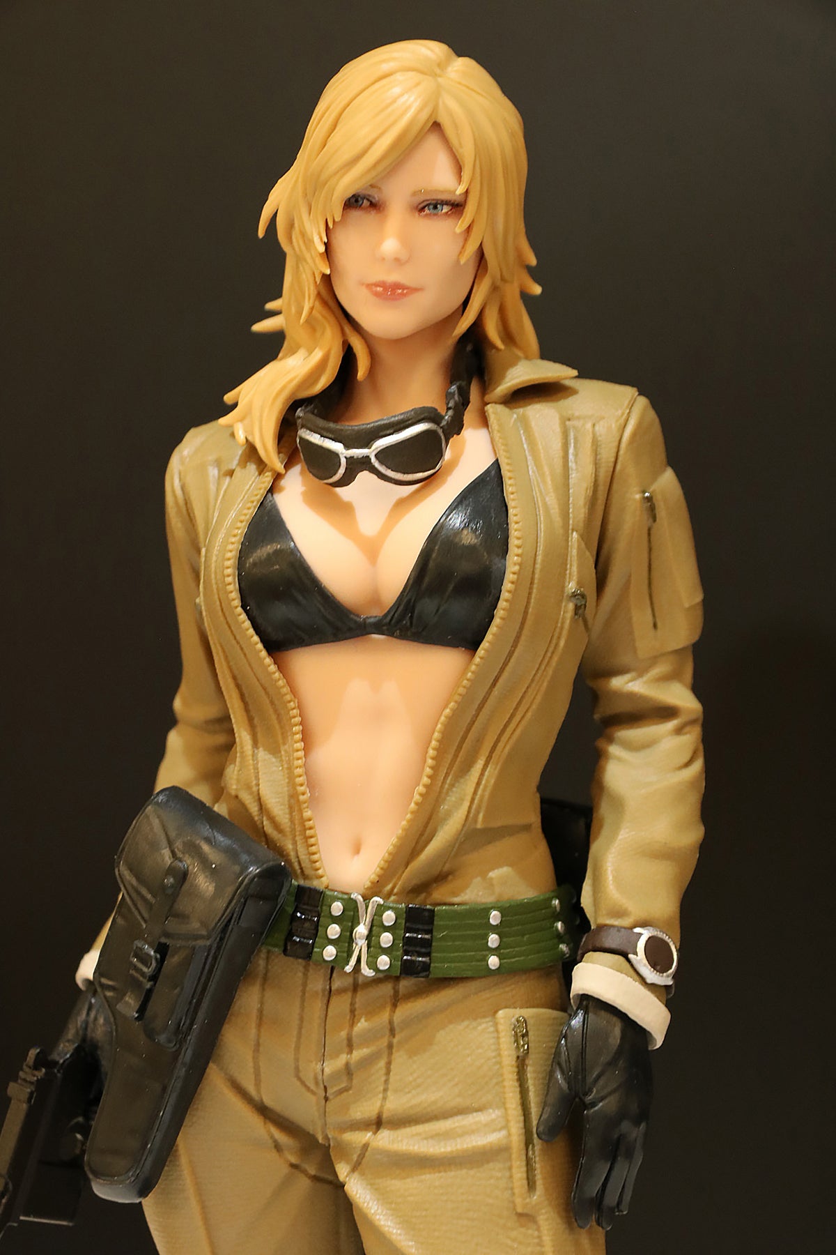 Metal Gear Solid Delta: Snake Eater Figure Collection Ocelot Eva Set of 2 JAPAN